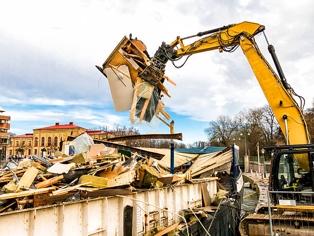Best Junk Removal and Recycling  in Victoria, MN